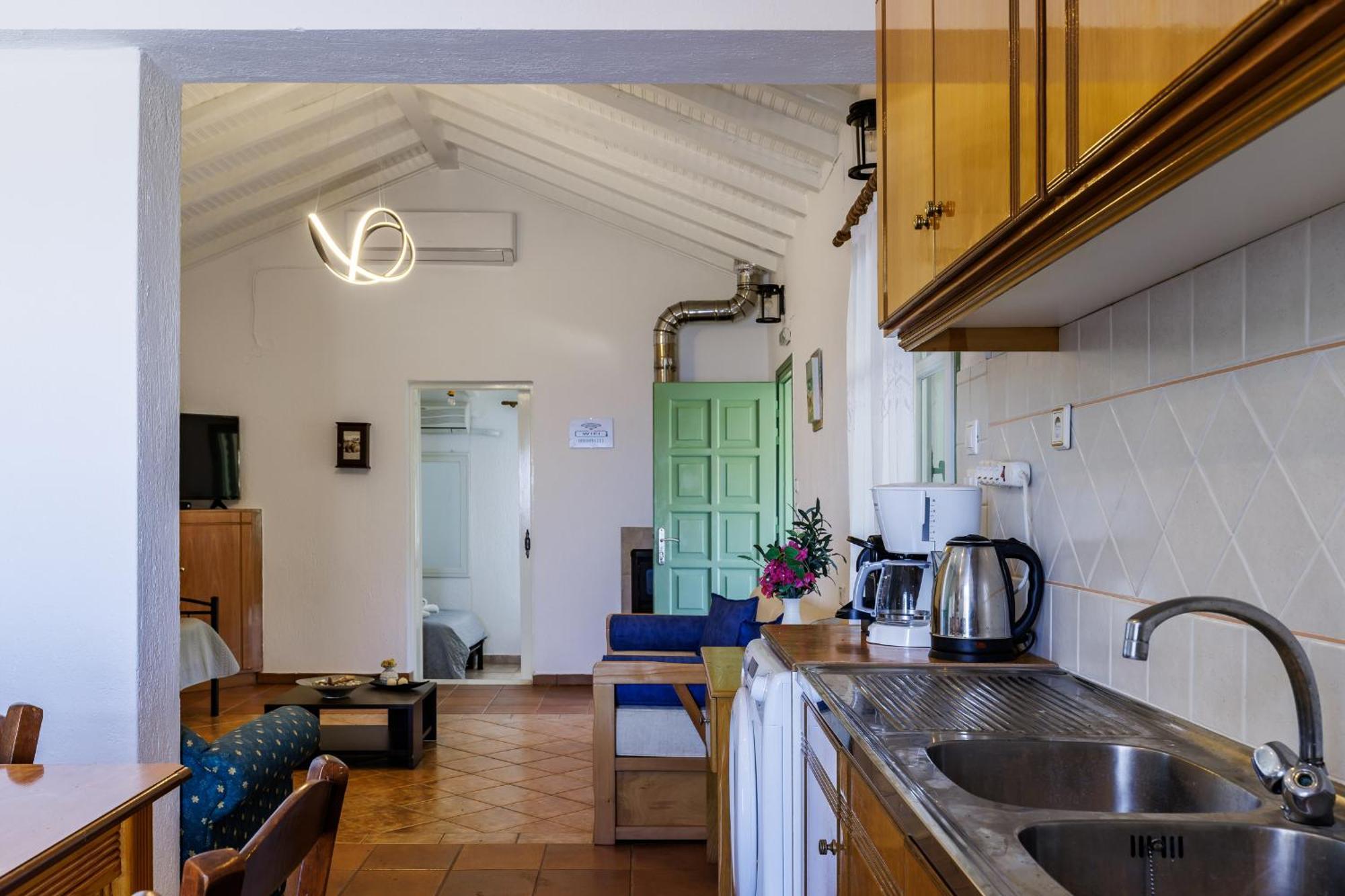 Nerissa Cottage - Skopelos Glossa Atheato Εξωτερικό φωτογραφία