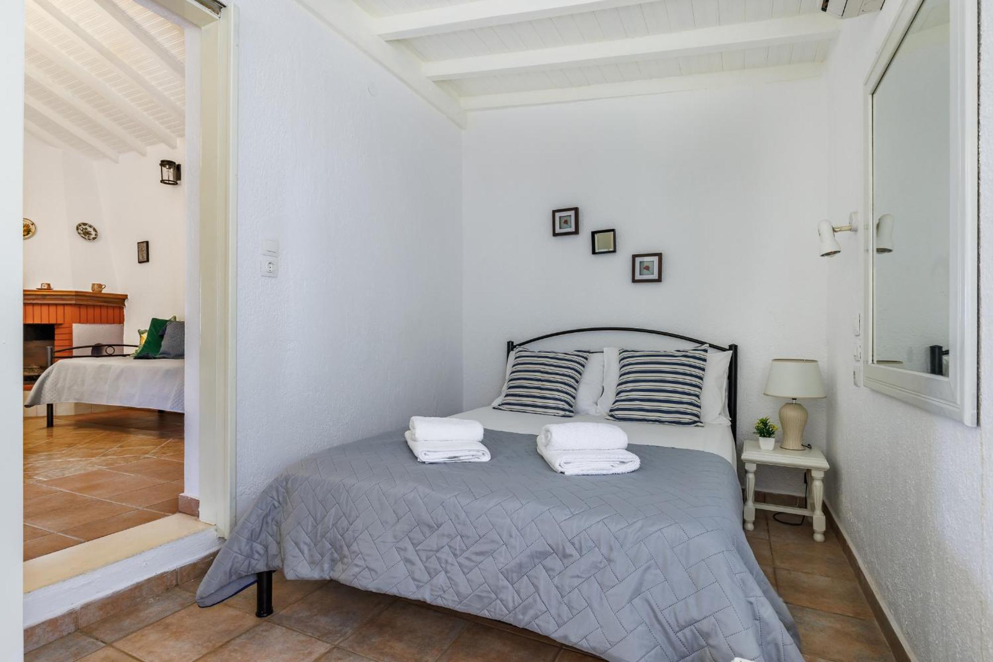 Nerissa Cottage - Skopelos Glossa Atheato Εξωτερικό φωτογραφία